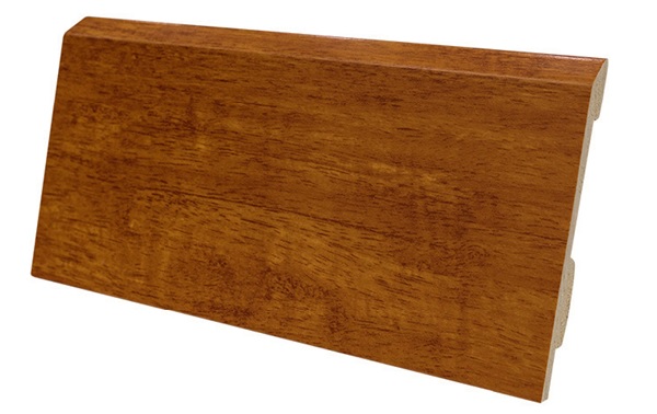 Len chân tường sàn gỗ có kết cấu chắc chắn